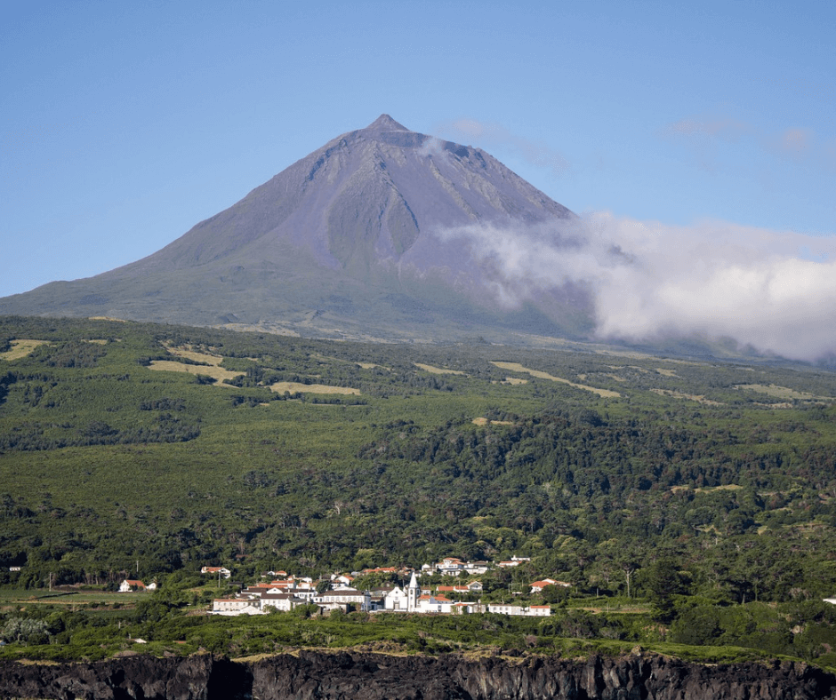 Auf dem Berg Pico können Sie bei Azoren Rundreise erkunden