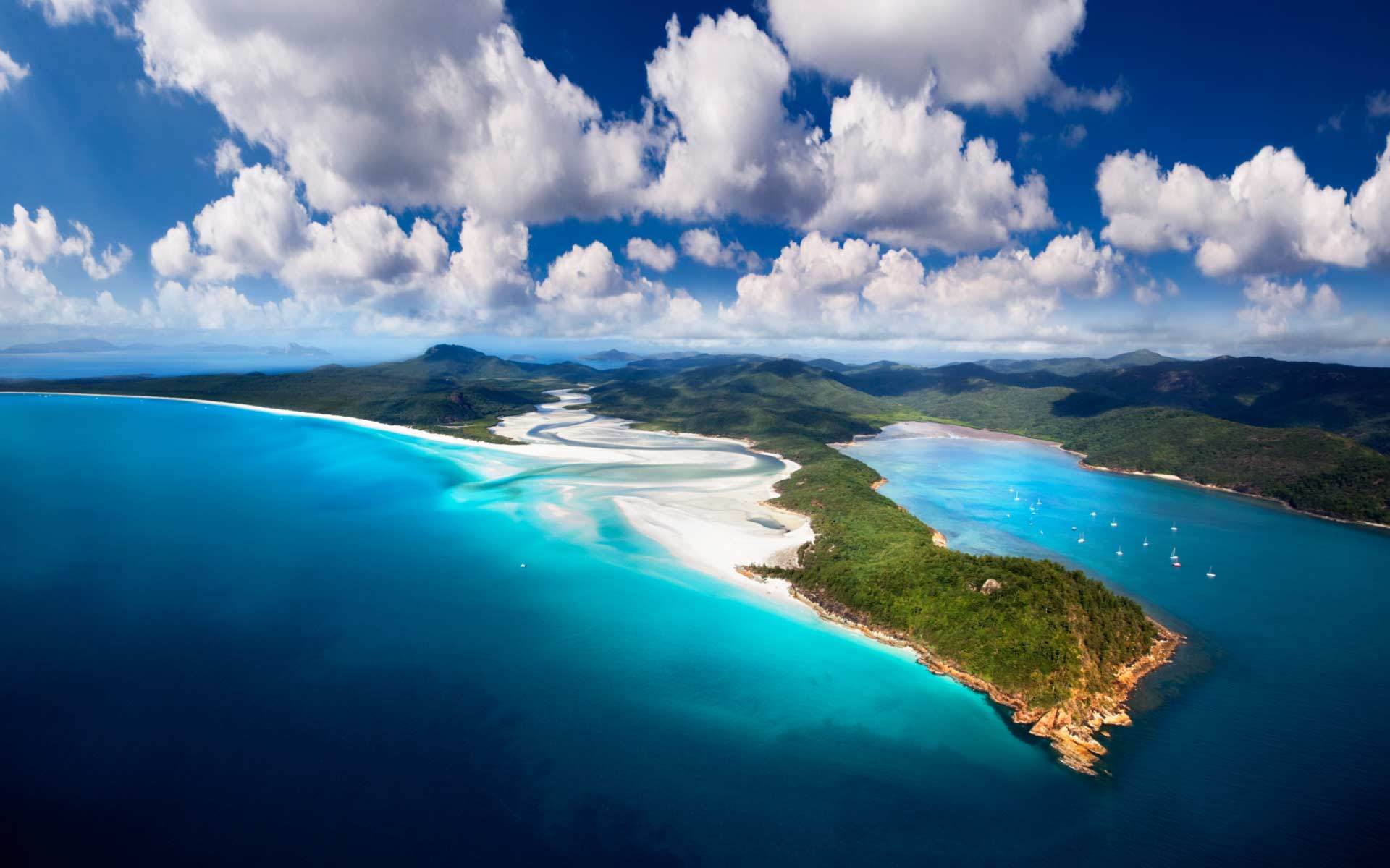 Whitehaven beach at Withsunday Islands