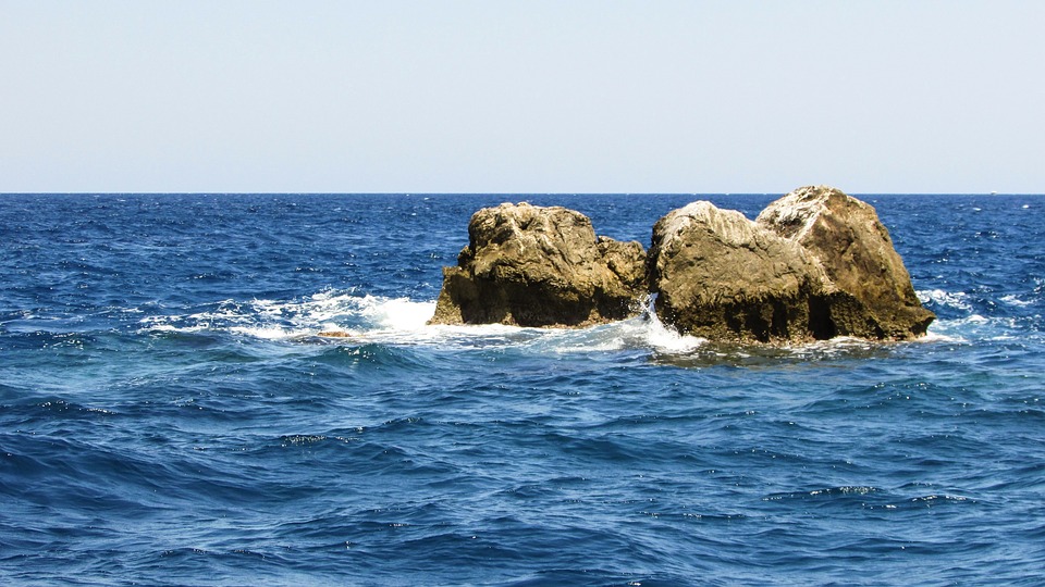rochers Grèce mer