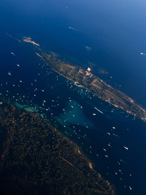 Vue aérienne des îles du Lérins