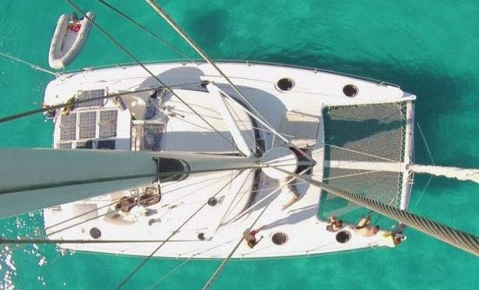 Huur een catamaran en geniet van Ibiza