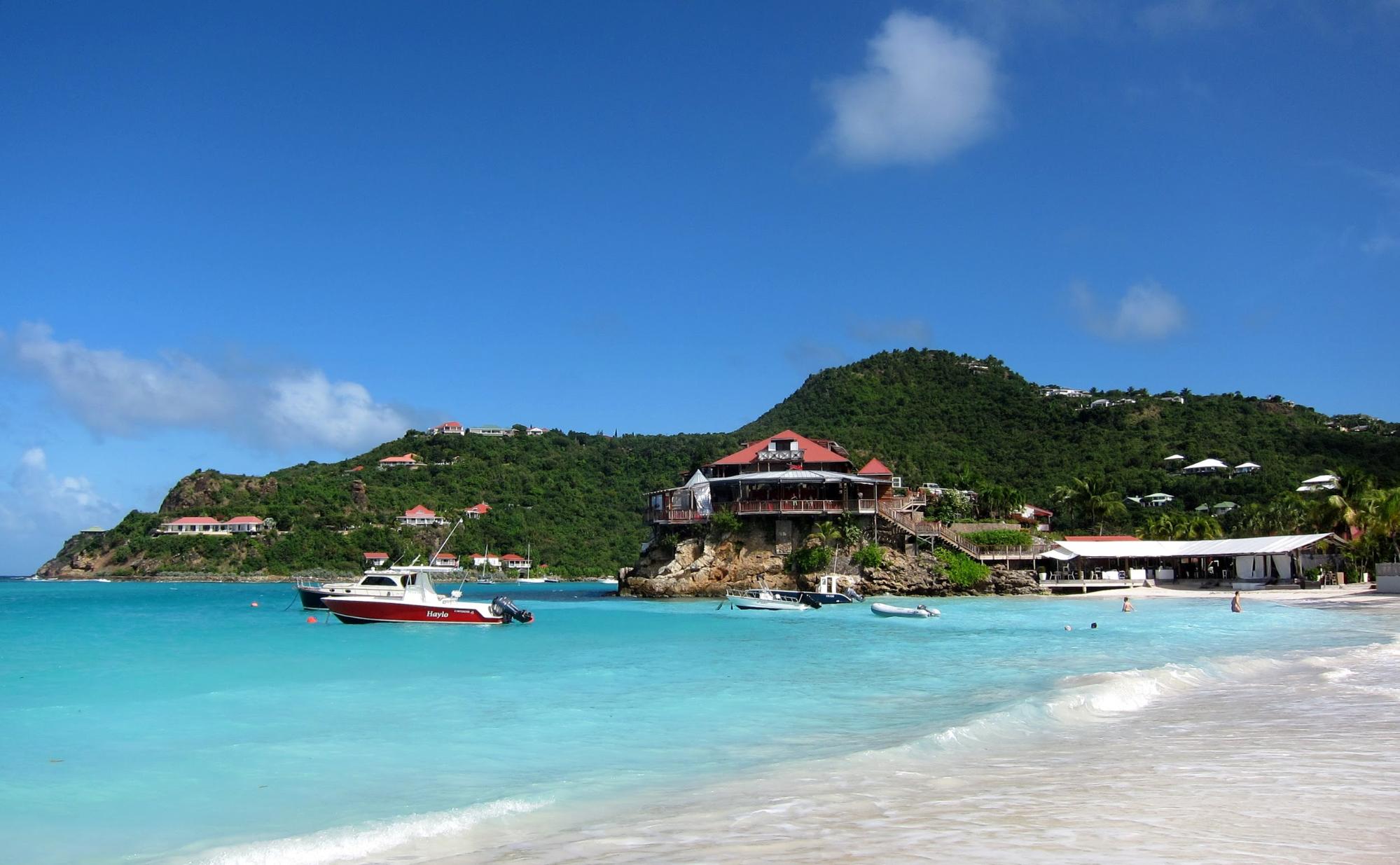 Don't miss Anse de Combier when sailing in St Martin