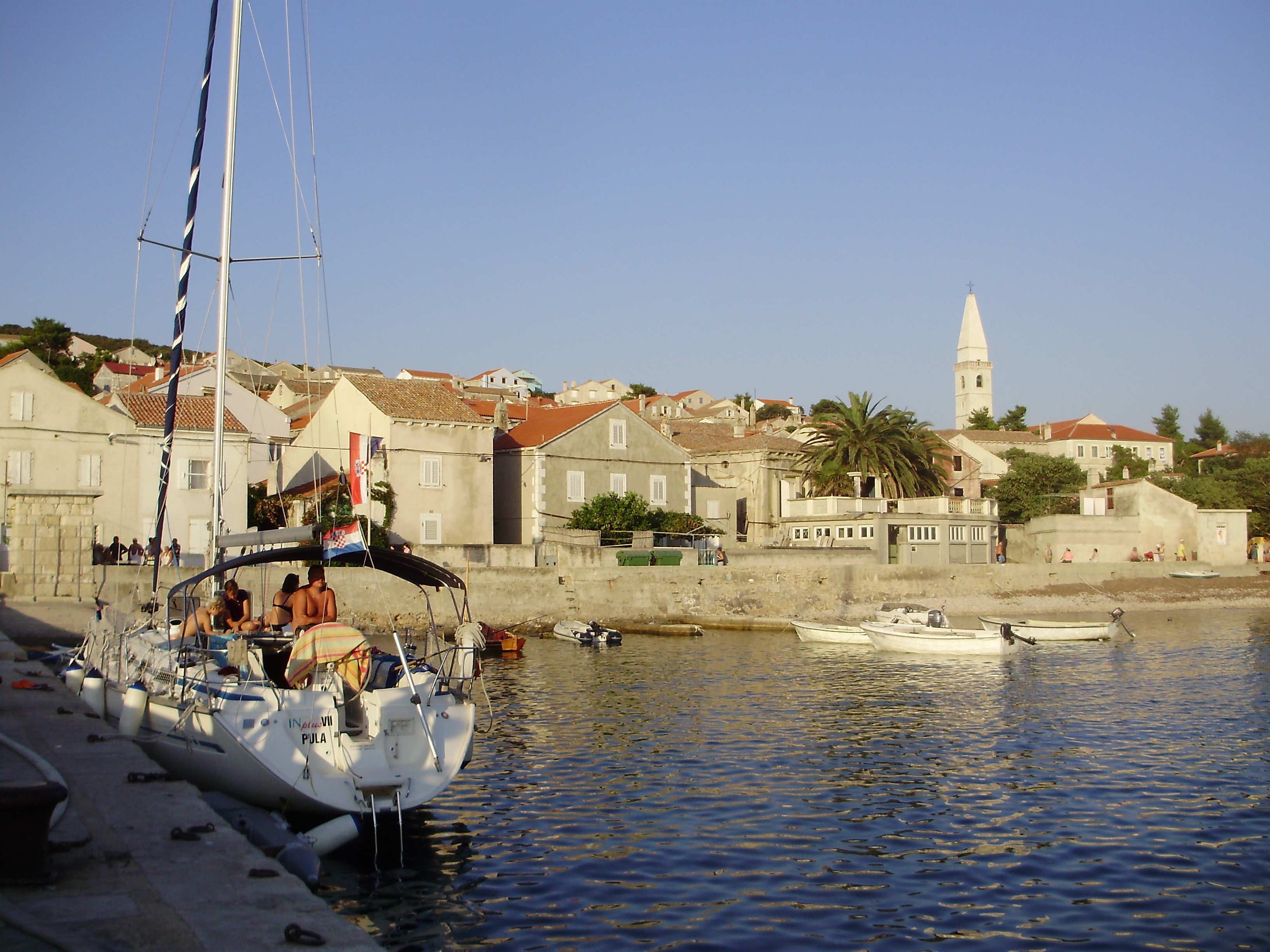 Sailing roiue stop number 3: Unije - The idyllic coastal town of Unije