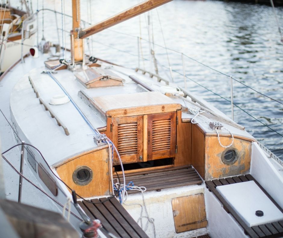 cabin of the sailing boat